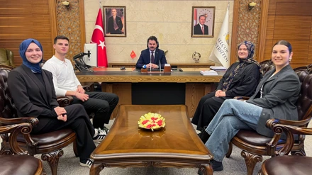 Rektör Yılmaz, Bosna Hersekli öğrenci temsilcileriyle bir araya geldi